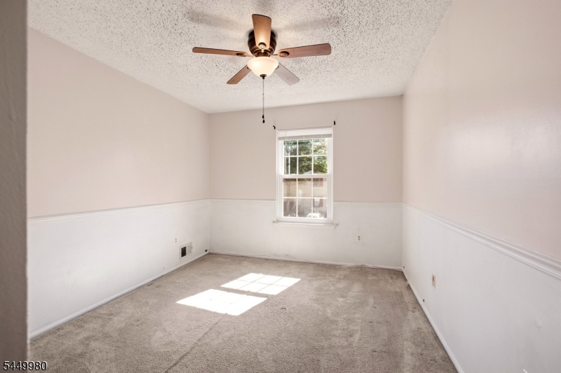 61 Taylor Dr Property Photo 26