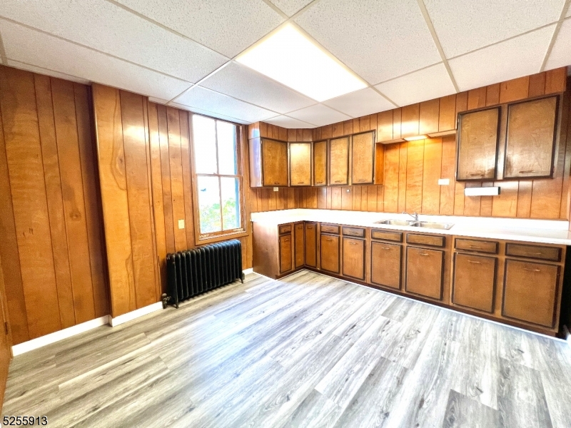 507 S Main St Property Photo 3