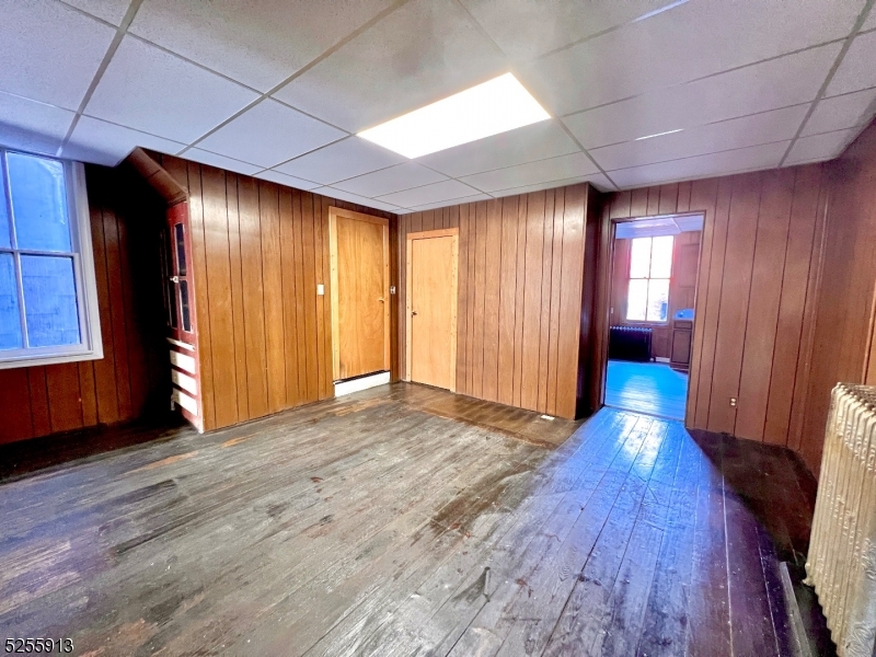507 S Main St Property Photo 14