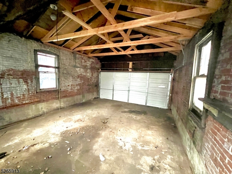 507 S Main St Property Photo 24