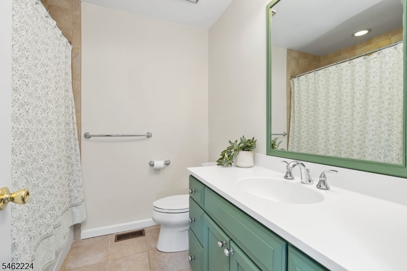 2 Avery Ct Property Photo 18
