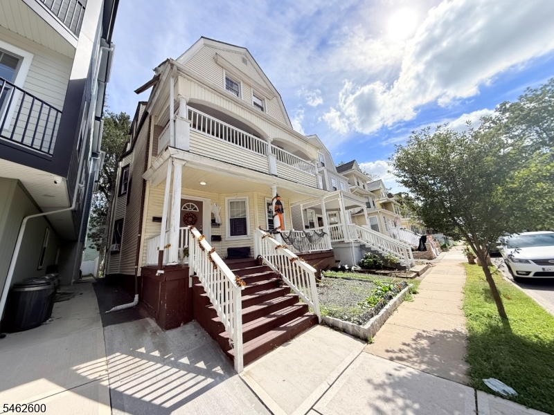 44 N 16Th St Property Photo 1