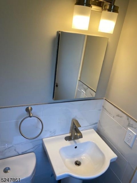 806 Morris Tpke Ii Property Photo 5