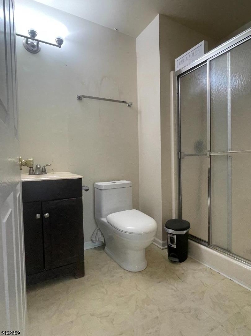 105 Village Dr Property Photo 8