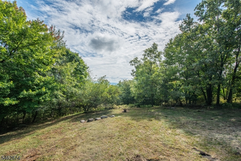 30 Shale Hill Rd Property Photo 5