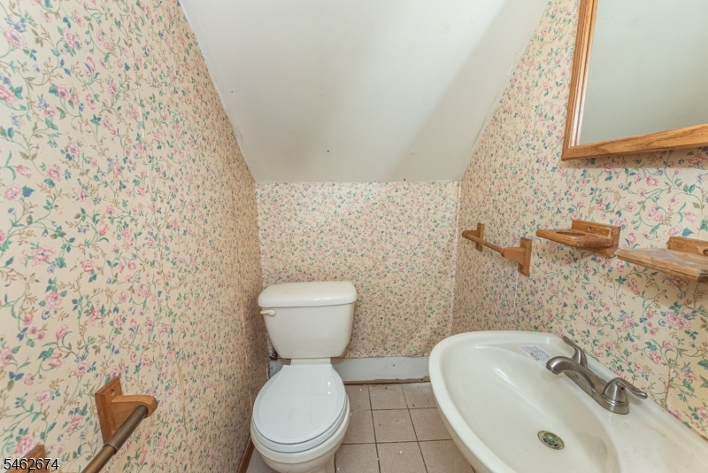 30 Shale Hill Rd Property Photo 8