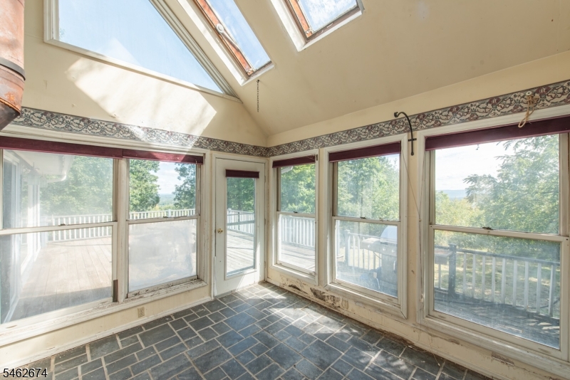 30 Shale Hill Rd Property Photo 16