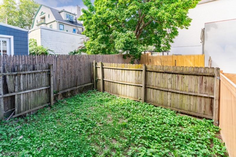 43 Webster Ave Property Photo 15