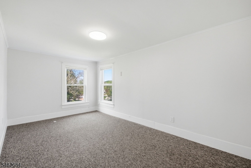 43 Linwood Avenue Property Photo 13