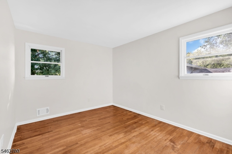 102 Avonridge Rd Property Photo 17