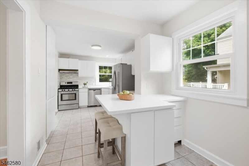 77 Meadowbrook Rd Property Photo 14