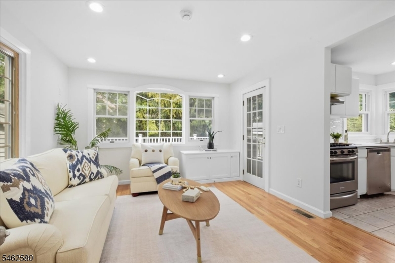 77 Meadowbrook Rd Property Photo 18