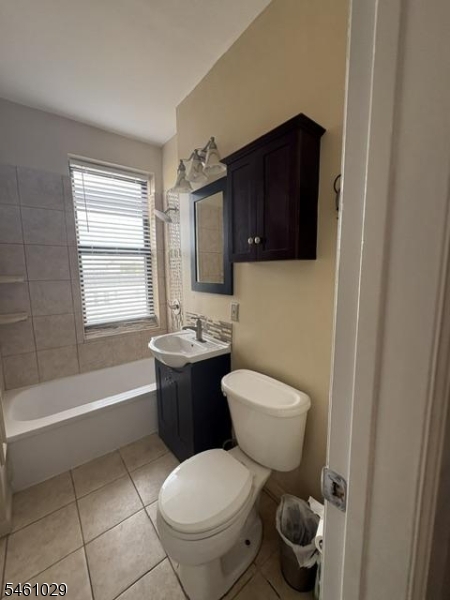 680 Kennedy Blvd 406 Property Photo 2