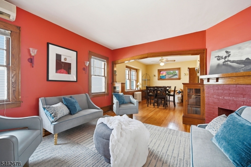 66 Rowland Ave Property Photo 6