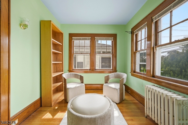 66 Rowland Ave Property Photo 10
