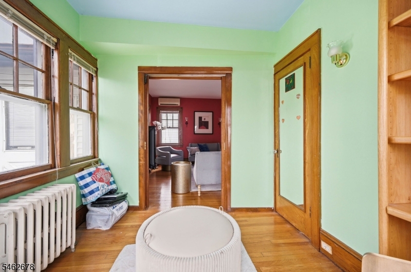 66 Rowland Ave Property Photo 11