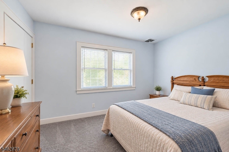 66 Rowland Ave Property Photo 28