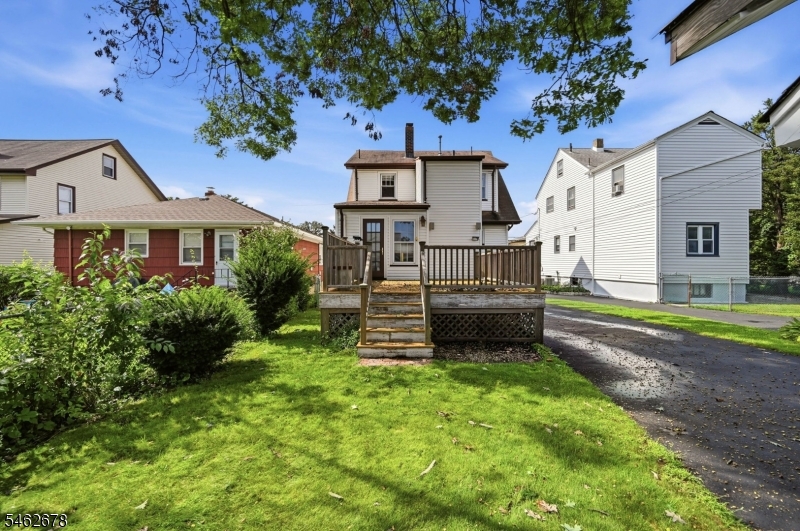 66 Rowland Ave Property Photo 38