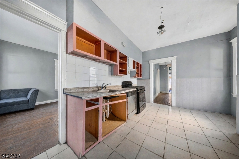 65 Revere Ave Property Photo 10