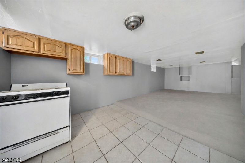 65 Revere Ave Property Photo 28