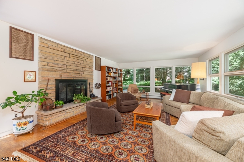 17 Brook Dr Property Photo 8