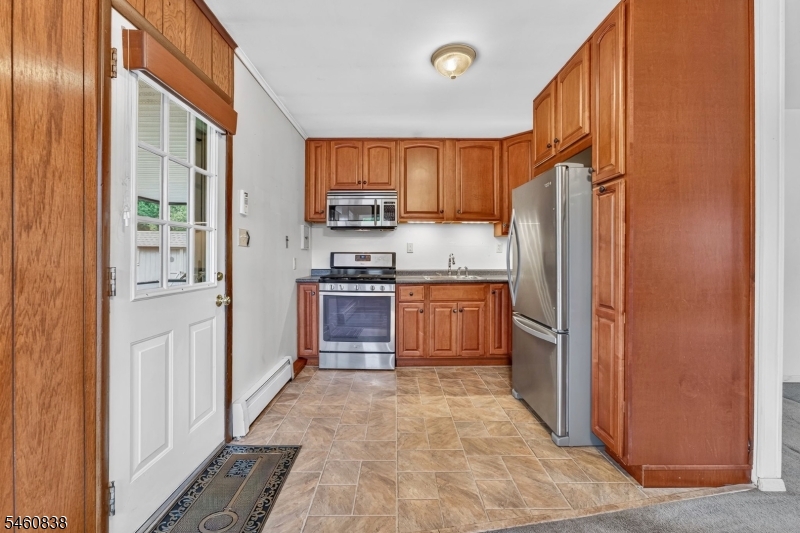 28 Harry Rd Property Photo 12