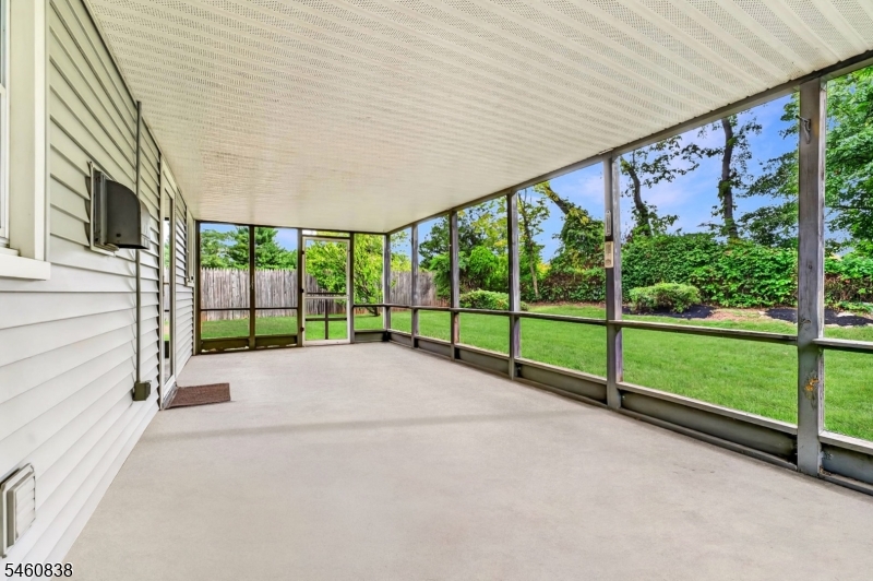 28 Harry Rd Property Photo 22