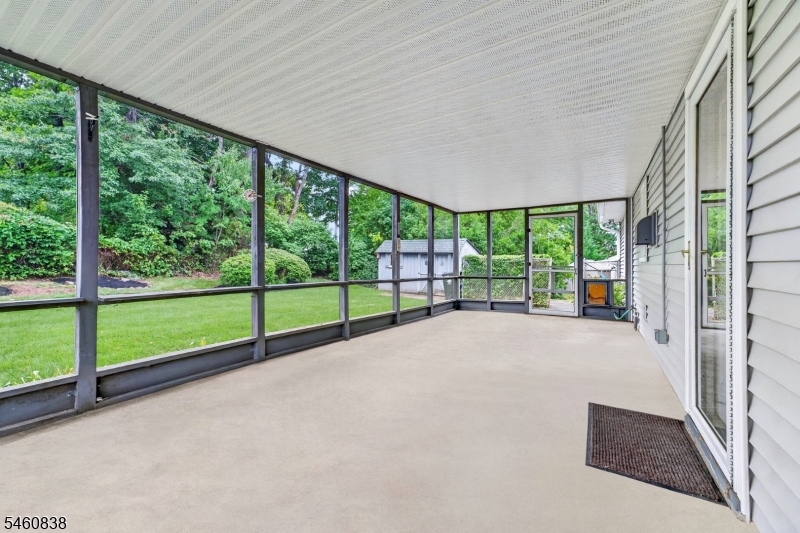 28 Harry Rd Property Photo 23