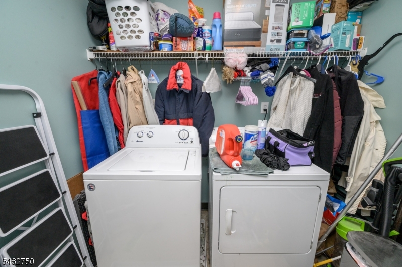 60 Waugh Ct Property Photo 10