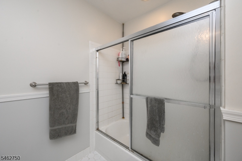 60 Waugh Ct Property Photo 18