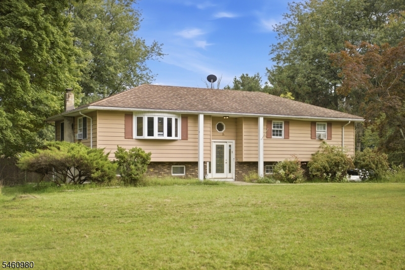 8 Upper Hill Rd Property Photo 1