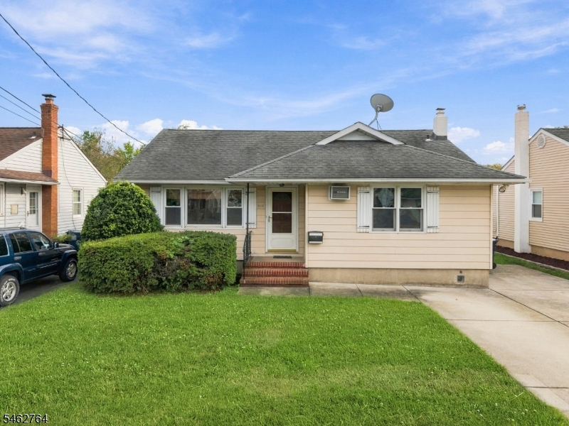 510 Verona Pl Property Photo 2
