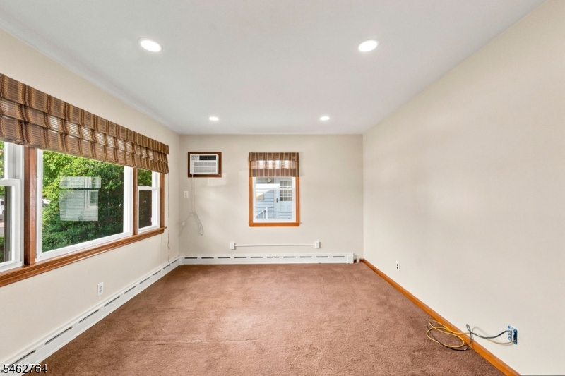 510 Verona Pl Property Photo 8