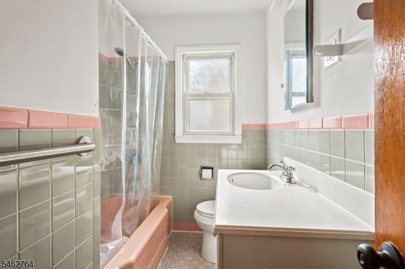 510 Verona Pl Property Photo 22