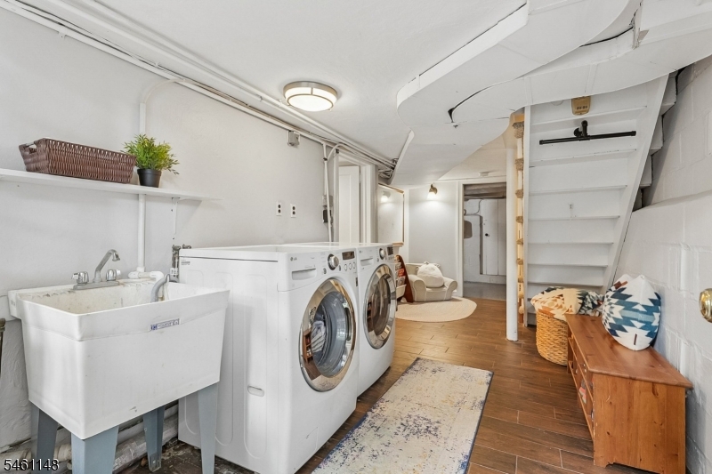 60 Wellington Avenue Property Photo 24