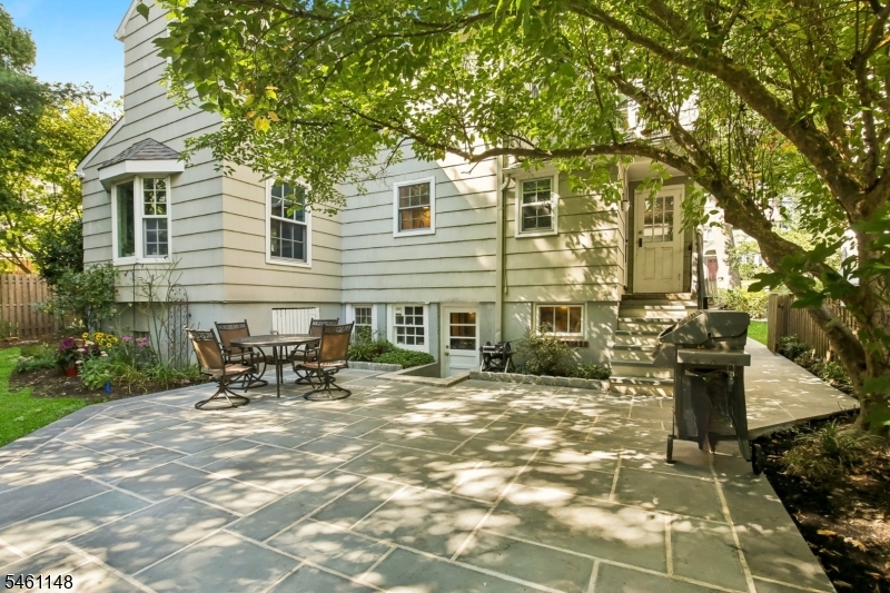 60 Wellington Avenue Property Photo 29