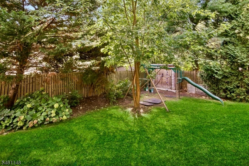 60 Wellington Avenue Property Photo 31