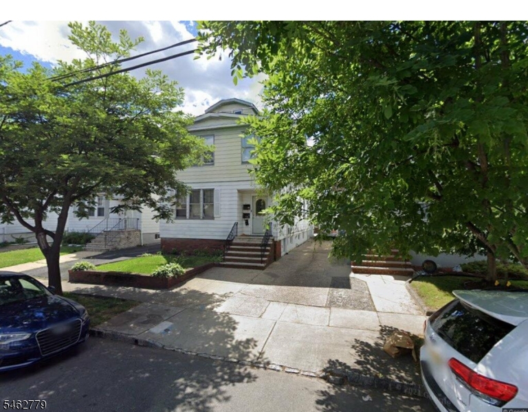199 N 15th St Property Photo 1