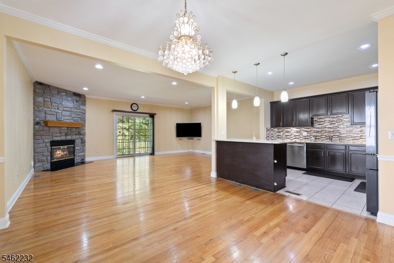 167 Raymound Blvd