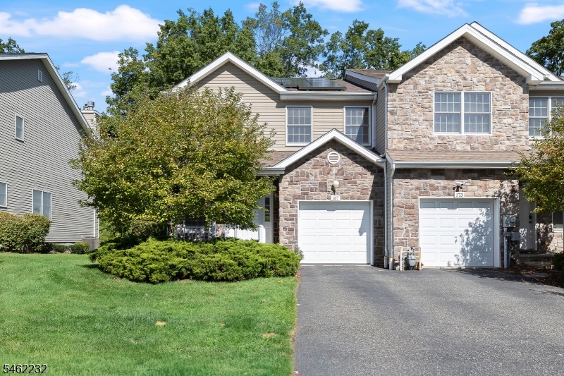 167 Raymound Blvd Property Photo 4