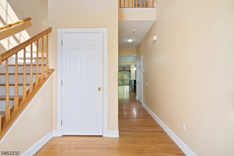 167 Raymound Blvd Property Photo 7