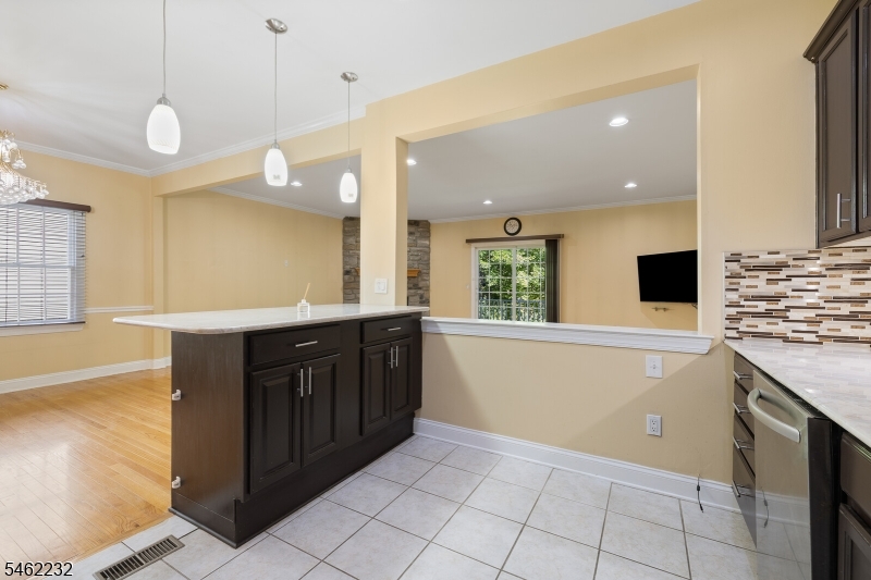 167 Raymound Blvd Property Photo 18
