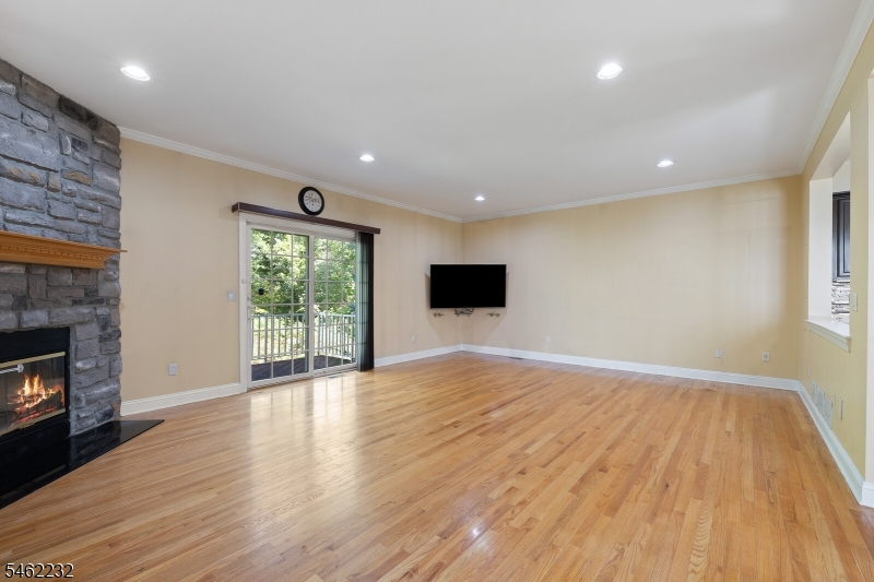 167 Raymound Blvd Property Photo 21