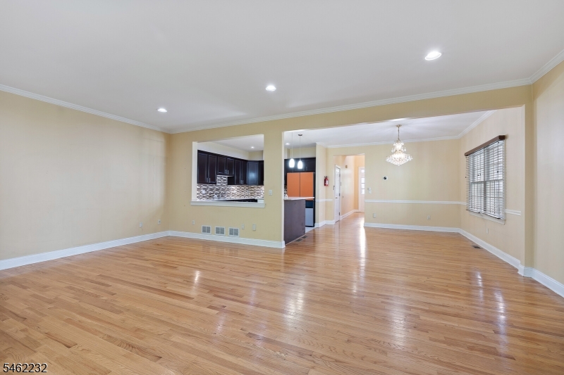167 Raymound Blvd Property Photo 24