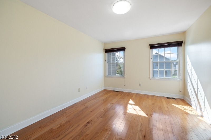 167 Raymound Blvd Property Photo 26