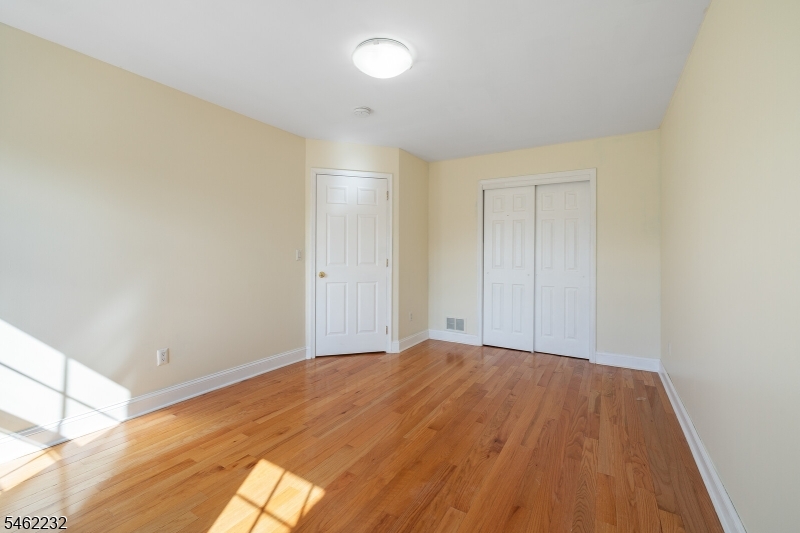 167 Raymound Blvd Property Photo 27