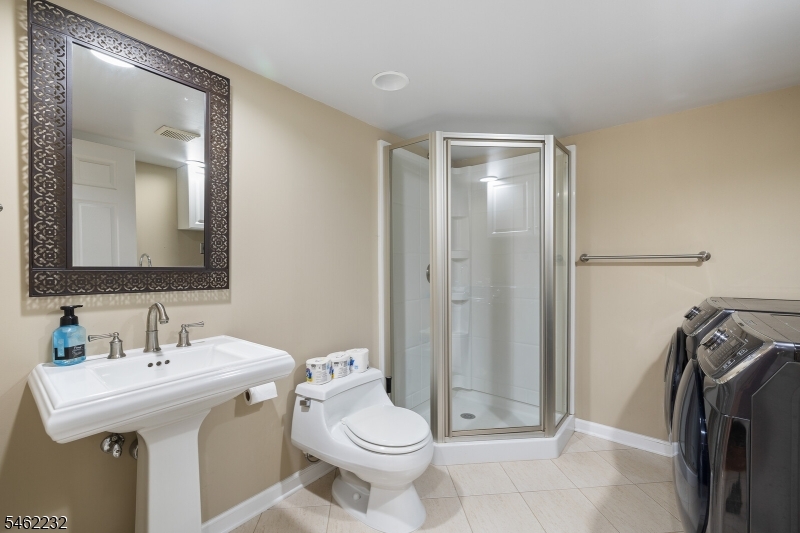 167 Raymound Blvd Property Photo 40