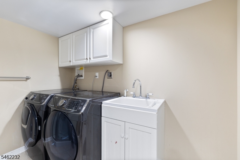 167 Raymound Blvd Property Photo 41