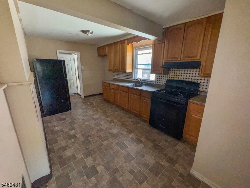 12 Maolis Ave Property Photo 9