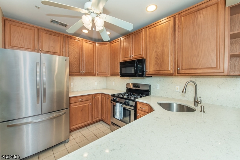 1115 Hamilton Drive Property Photo 6
